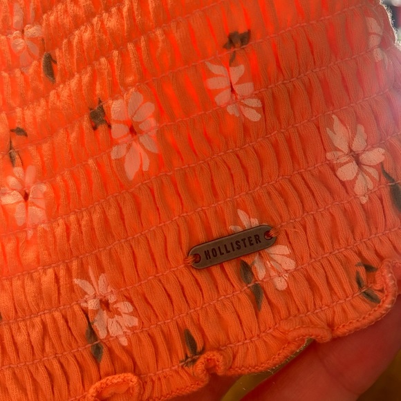 NWT Hollister | Floral Smocked Tie Straps Crop Tank Top | Size: Large (L) - Picture 3 of 4